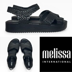 MELISSA HOTNESS + SALINAS BLACK WOVEN JELLY FLATFORM WOMENS FISHERMAN SANDALS